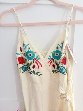 NWT Band of the Free Ivory Floral Embroidered Wrap Dress XS